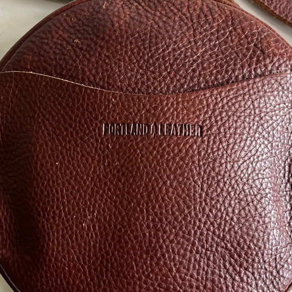 Portland Leather Brown Crossbody Bag - Picture 2 of 10